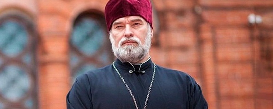 В Новосибирске протоиерей Александр Новопашин назвал Зеленского змеенышем и жертвой аборта