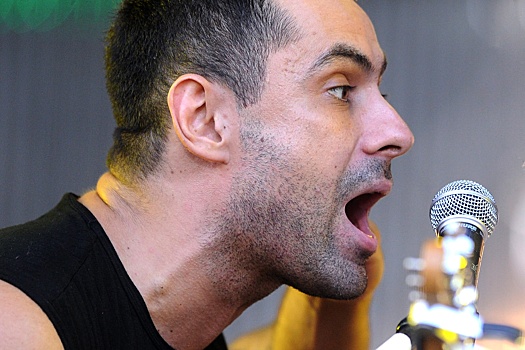 Музыкант группы "Машина времени" Александр Дитковский попал в аварию