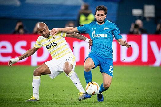 «Зенит» снова сыграет с «Фенербахче». В Стамбуле команду Семака встретил тот, кто ей помог победить турок в 2019-м