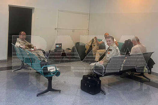 Российских пилотов трое суток не выпускают из аэропорта Туниса