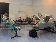 Российских пилотов трое суток не выпускают из аэропорта Туниса