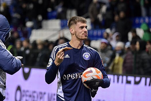 Обухов: лучший нападающий в России - Писарский. Очень нестандартный, потому что нет футбольной школы