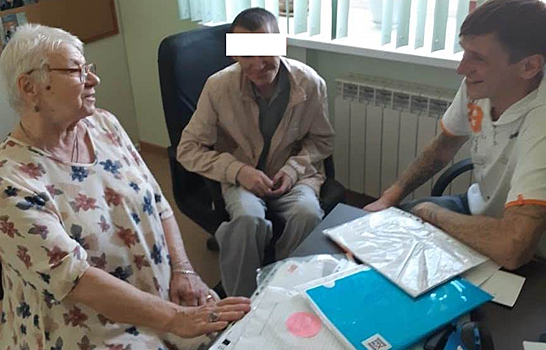 На Урале бдительная пенсионерка спасла соседа, умирающего от СПИДа