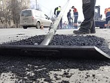 Рабочие продолжают ремонтировать дороги на 12 улицах Рязани