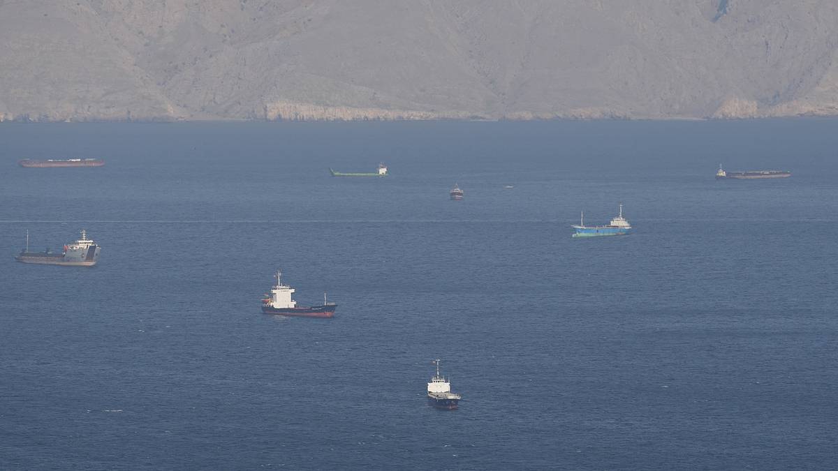 В&nbsp; Иране произошел раскол из-за Ормузского пролива