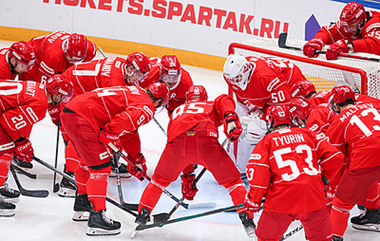 В "Спартаке" нет баланса по составу, в "Динамо" устроили встряску