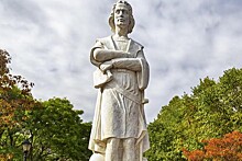 Американцы снесли памятник Колумбу