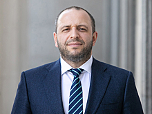 Глава Минобороны Украины ответил на вопрос об отставке Залужного
