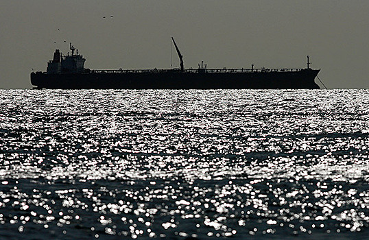 Bloomberg: ExxonMobil и Shell начали отказываться от танкеров, перевозивших российскую нефть