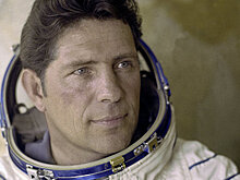 Умер Владимир Ляхов