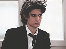 Луи Гаррель: о любви, одиночестве и современных девушках