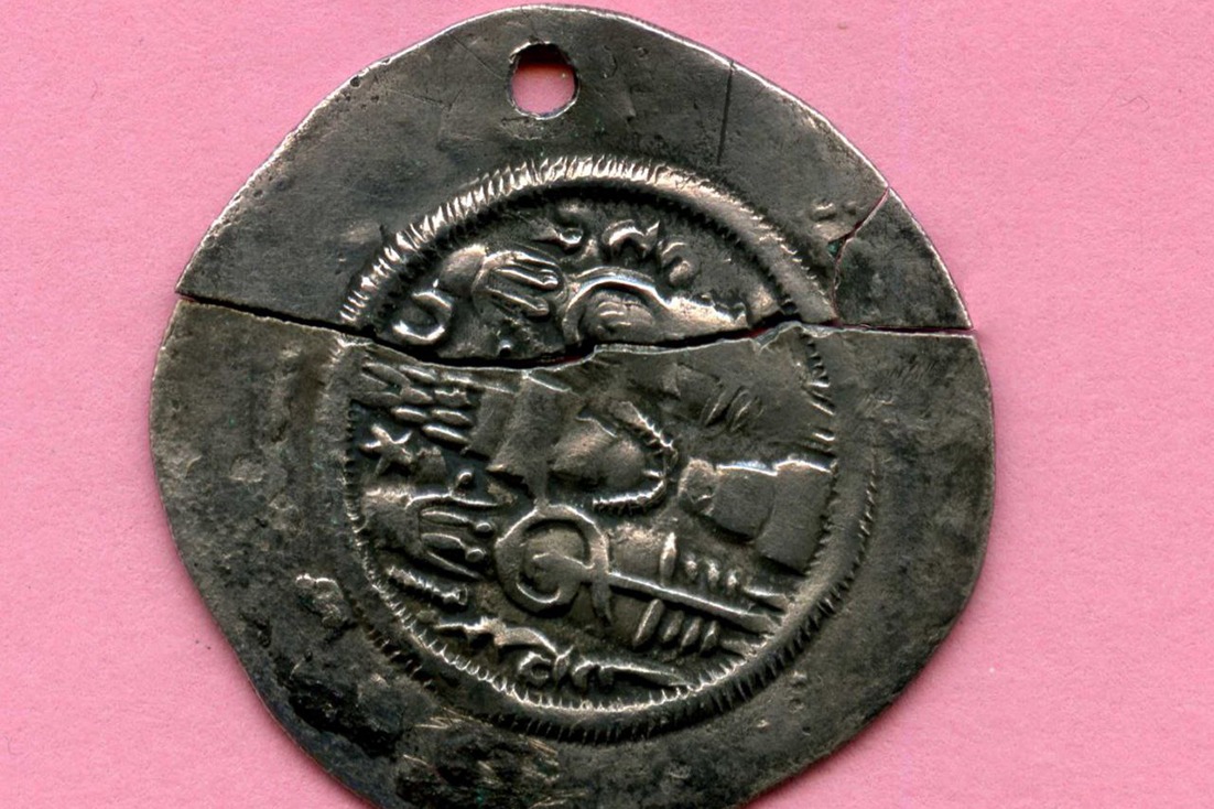 Возле древнего храма в горах Ингушетии обнаружили монету VI века