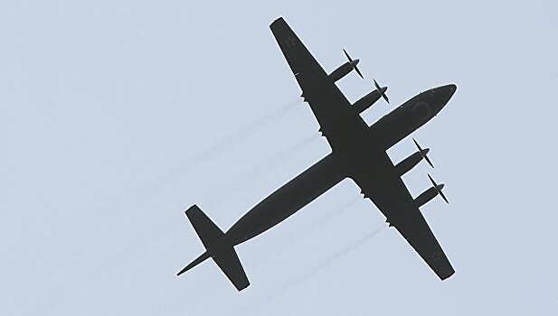 Японские истребители поднялись в небо из-за Ил-38
