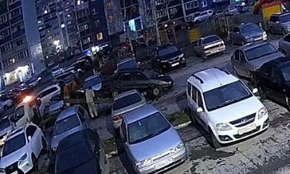 Брошенную Ладу украли со стоянки спустя 8 лет в Новосибирске