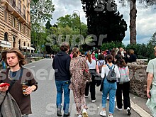 Ольгу Бузову заметили на свидании с незнакомцем в Риме: эксклюзивные кадры Super