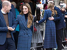 Принцессу Кейт Миддлтон засняли в объятиях принца Уильяма в Шотландии