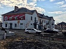 Железяка в огороде. В Новонежино ставят вышку сотовой связи рядом с жильём