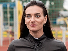 Елена Исинбаева просит сдать кровь для волгоградского тренера