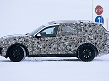 BMW X7 на новых «снежных» фото прячет серийный кузов под камуфляжем
