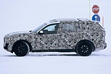 BMW X7 на новых «снежных» фото прячет серийный кузов под камуфляжем