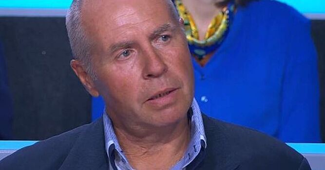 Экс-супруг Анастасии Заворотнюк припомнил актрисе не возвращенные при разводе рубашки