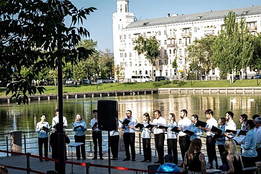 В Астрахани на открытых площадках прозвучат песни Победы