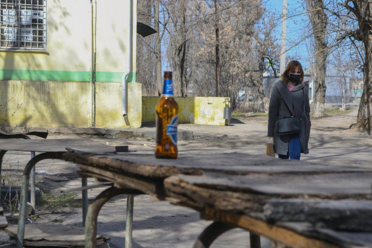 Пьющий мужчина совершил самоубийство в Киевке
