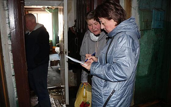 В Рязани провели встречу с пострадавшими жителя дома на Лесопарковой