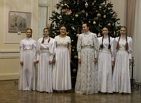 Четвертый Рождественский бал прошел в Северо-Кавказской государственной филармонии имени Сафонова