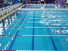 Во дворце водного спорта «Сура» собрались юные пловцы России