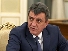 Владелец внедорожника скончался за рулем своей машины во Владивостоке