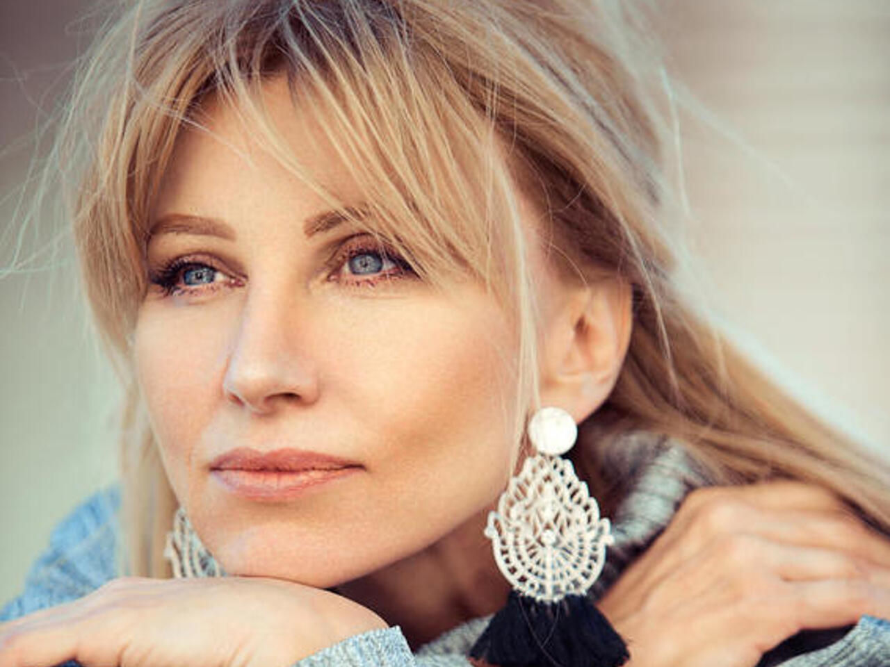 Группалар мен кончалар бейнеленген онлайн порно