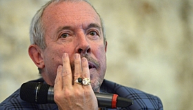 Макаревич* обозвал русский рок