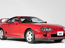 На японском аукционе выставят Toyota Supra 1995 года, которая 22 года не выезжала из гаража