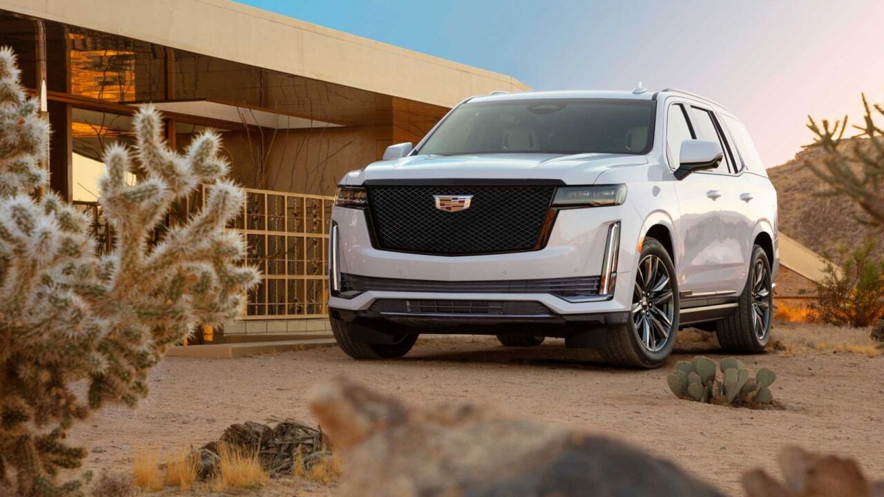 Внедорожник Cadillac Escalade 2021 года имеет очень малый расход топлива -  Рамблер/авто