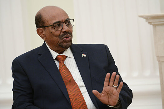 Экс-президента Судана обвинили в убийстве протестующих