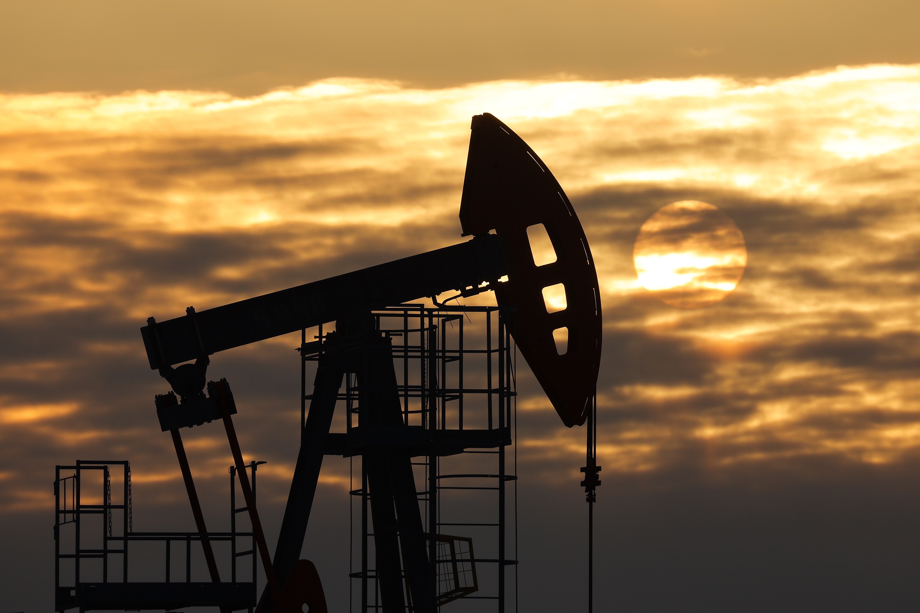 Эксперт Скрябин оценил возможность подорожания нефти выше 100 долларов