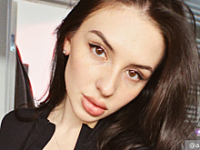 Блогерше Коцкой отказали во въезде в Россию из-за отсутствия у ребенка загранпаспорта