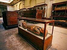 Реставратор украла из музея древнеегипетский браслет и переплавила его