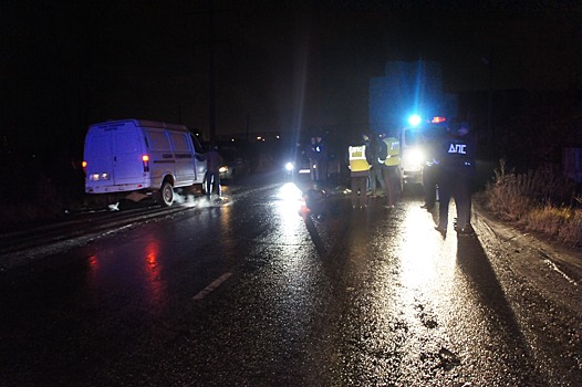 Свердловские полицейские ищут очевидцев смертельного ДТП, виновник которого скрылся