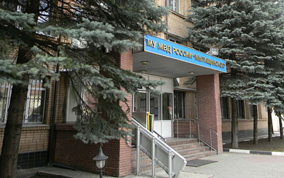 Глава подмосковного ОЭБиПК получил 4 года за 8 млн руб.