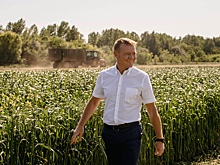 Губернатор поздравил курян с праздником