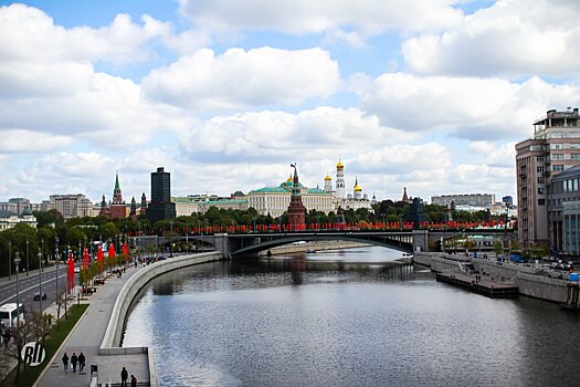 Чаще всего для путешествий по России в бархатный сезон туристы выбирали Москву