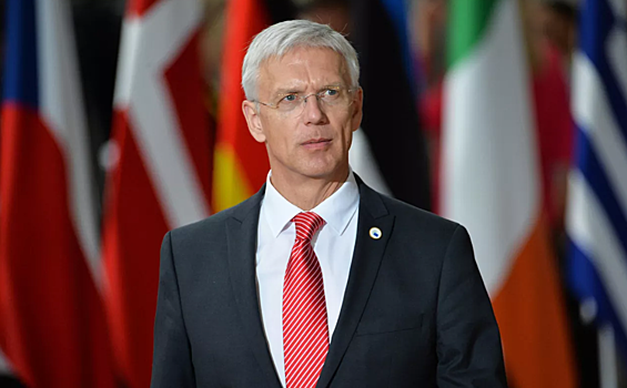 Премьер Латвии призвал отменить все турвизы для россиян