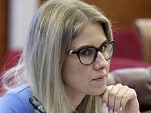 Юрист объяснил возможность отъезда Соболь из страны
