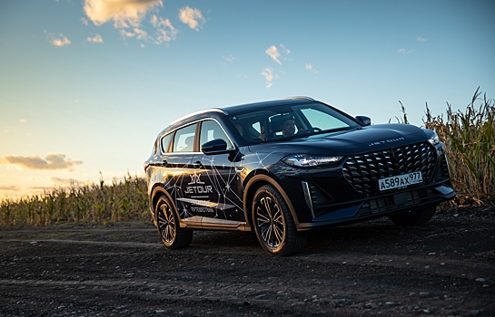 Jetour X70 Plus: что особенного в новом китайском кроссовере за 3 млн рублей