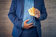 Диетолог объяснил, почему перекусы мешают сбросить вес