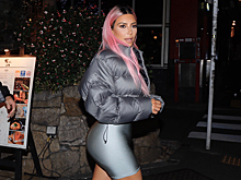 Ким Кардашьян выложила в Instagram змею с лого Louis Vuitton. Кажется, будет скандал!