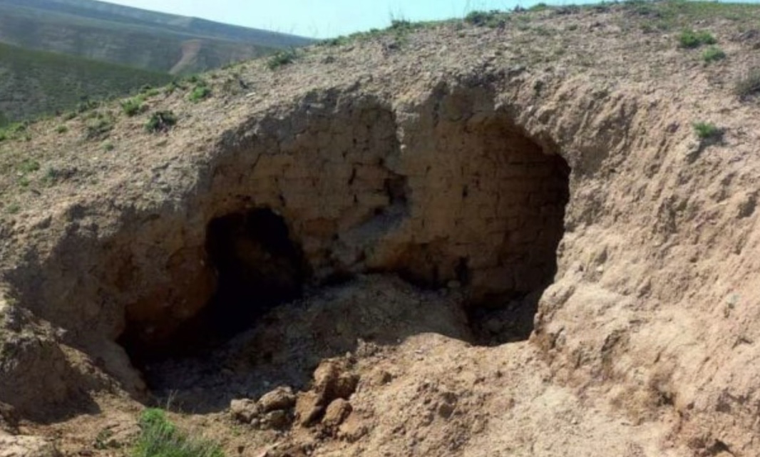 В Таджикистане обнаружили руины древнего замка и артефакты VI-VIII веков