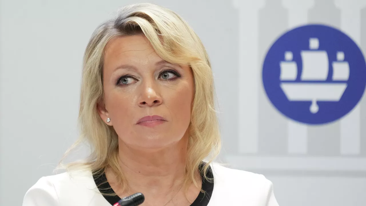 Захарова заявила, что у Украины не должно быть ядерного оружия